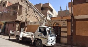صيانة وإحلال كشافات الإنارة العامة