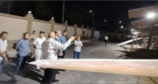 سقوط مظلة سيارات بموقف نجع حمادي الجديد