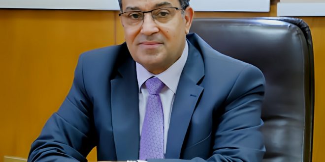 الدكتور أحمد عكاوي