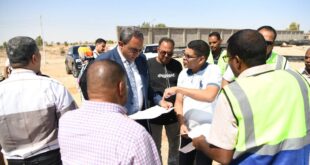 محافظ قنا يتفقد مشروع شادر الأربعين
