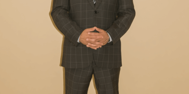رجل الأعمال محمود فؤاد عثمان