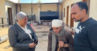 مسن يشكو للنائبة رحاب الغول تأخر إجراء عمليته