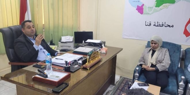 وكيل صحة قنا يناقش مؤشرات الأداء