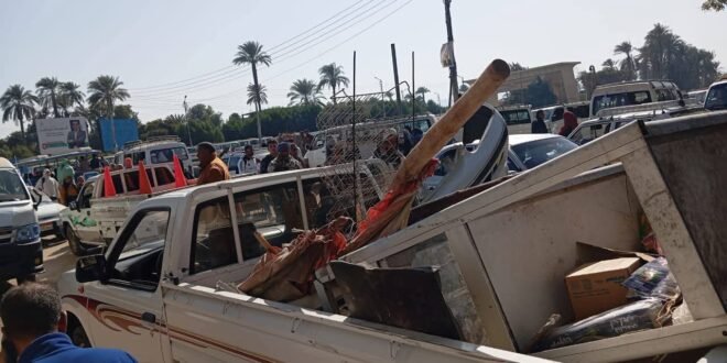 إزالة إشغالات المحال التجارية بقنا