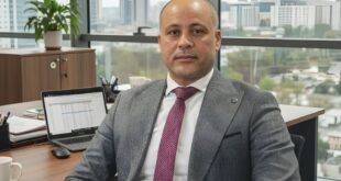 الاستاذ حسن القط