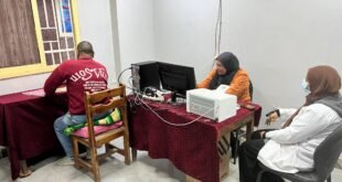 محافظ قنا يفتتح أول مكتب لخدمة عملاء التأمين الصحي