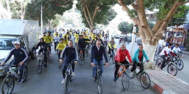 محافظ قنا في ماراثون الدراجات