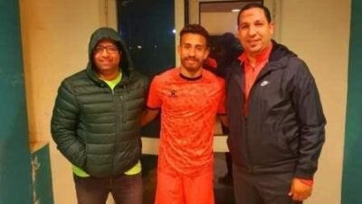 علي وزه لاعب الأهلي وابن نجع حمادي