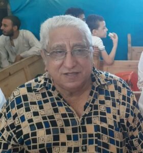 الدكتور ثروت صيدلي نجع حمادي