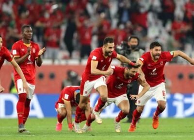 لاعبي النادي الأهلي