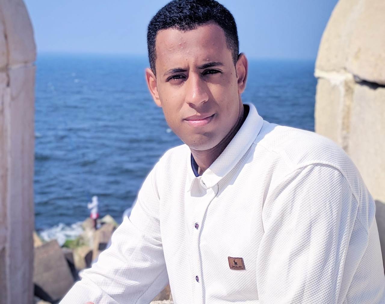 عضو برلمان الشباب في قنا