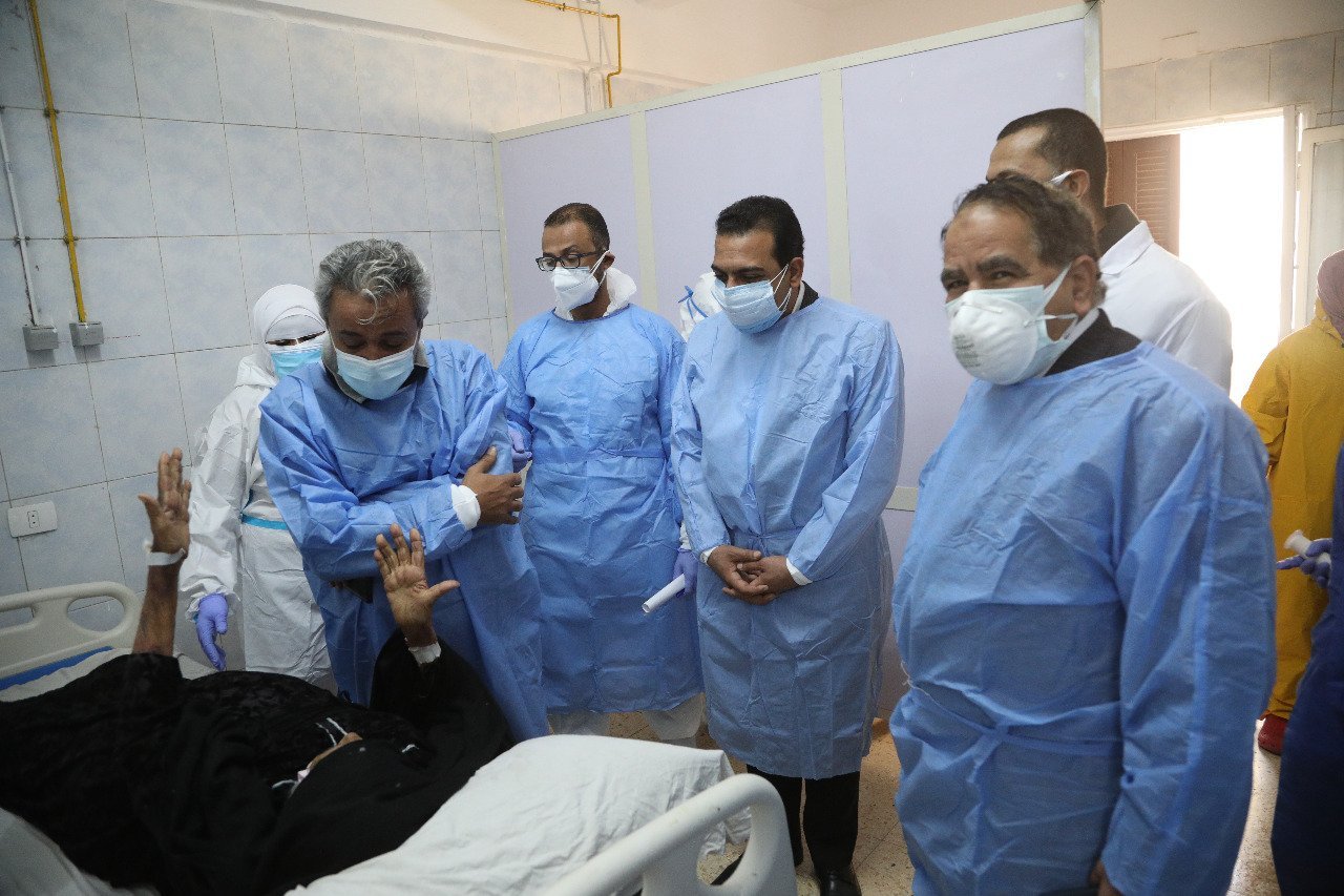 تسمم غذائي بحفل زفاف في قنا