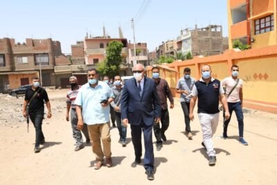 محافظ قنا أبوتشت