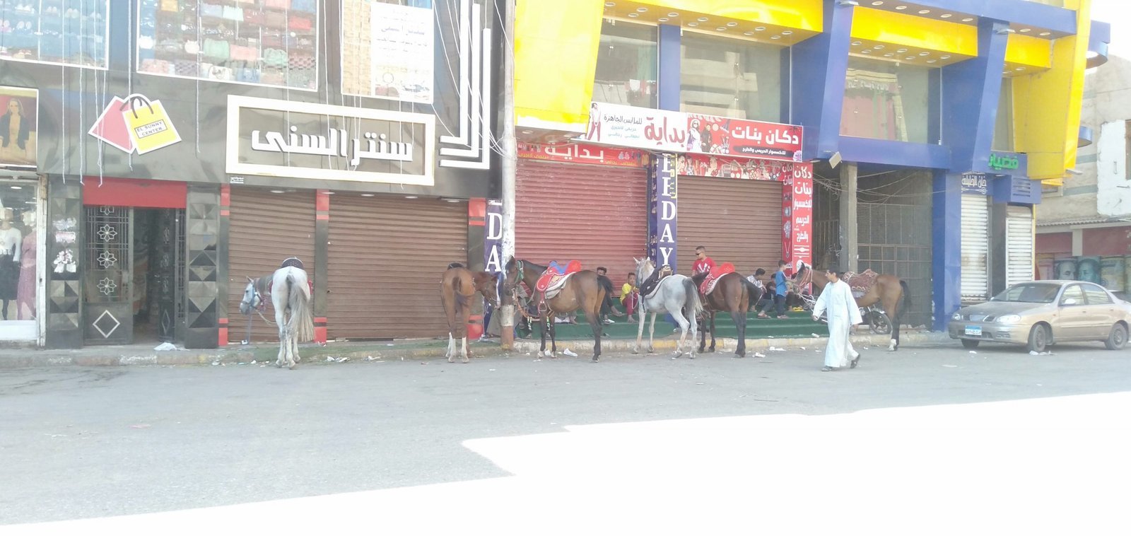 إلتزام المواطنين بالإجراءات الإحترازية