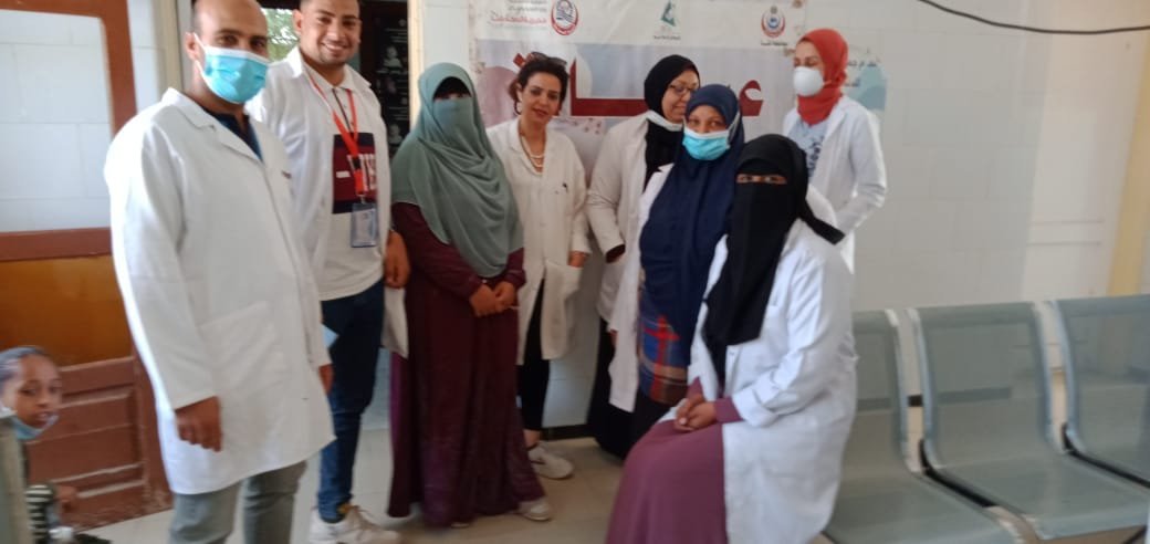 ضمن حياة كريمة قافلة طبية بقنا