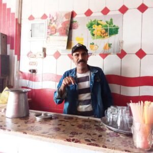 بائع عصير القصب في أبوتشت