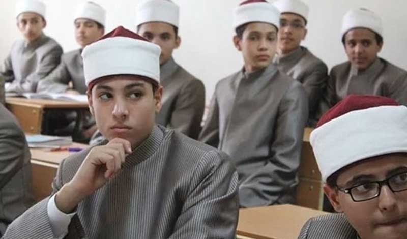 إحالة 20 شيخ معهد أزهري