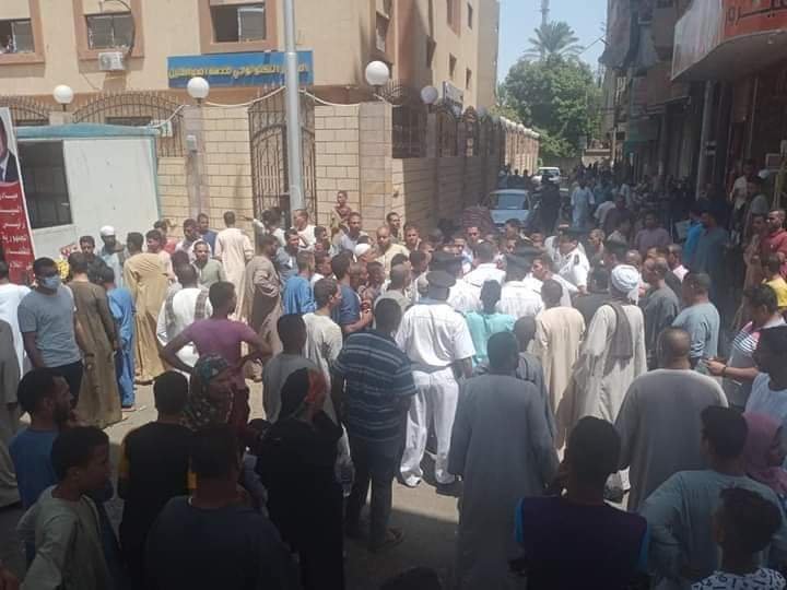 الباعة الجائلين في نجع حمادي