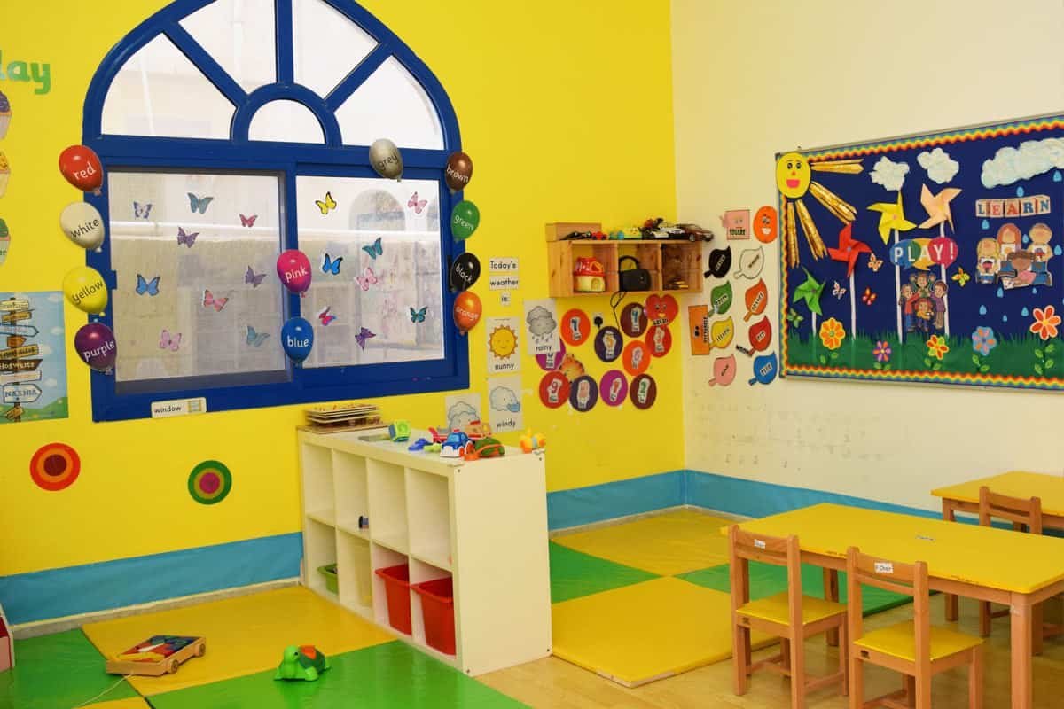 حضانة نموذجية