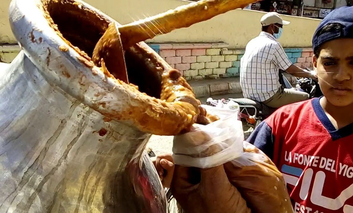 الفول في نجع حمادي