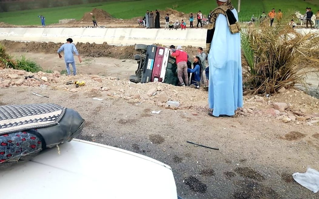 تصادم 3 سيارات في قنا