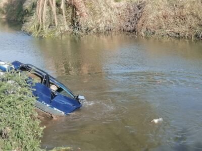 انقلاب سيارة ملاكي في دشنا