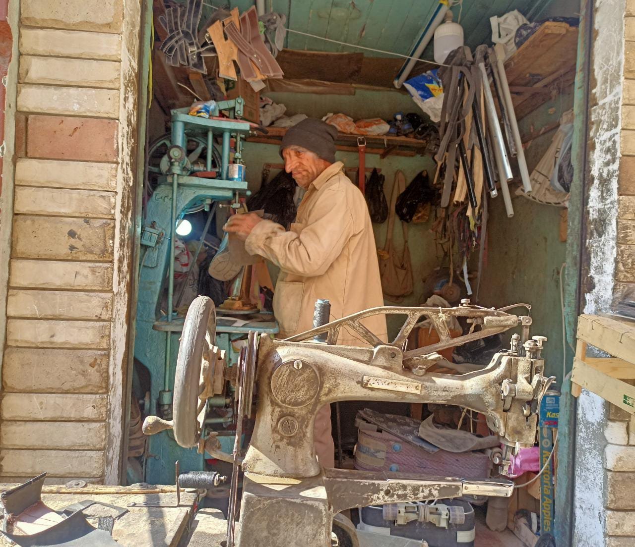 العم حشمت في نجع حمادي