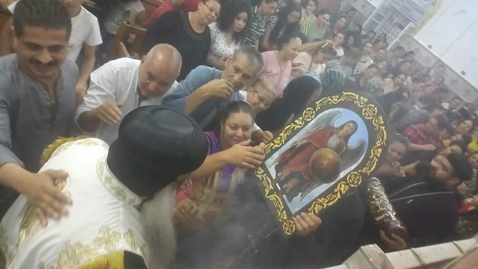 صلاة كنائس الرحمانية في نجع حمادي