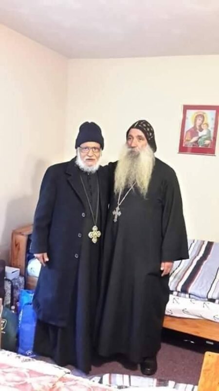 القمص باخوميوس في نجع حمادي