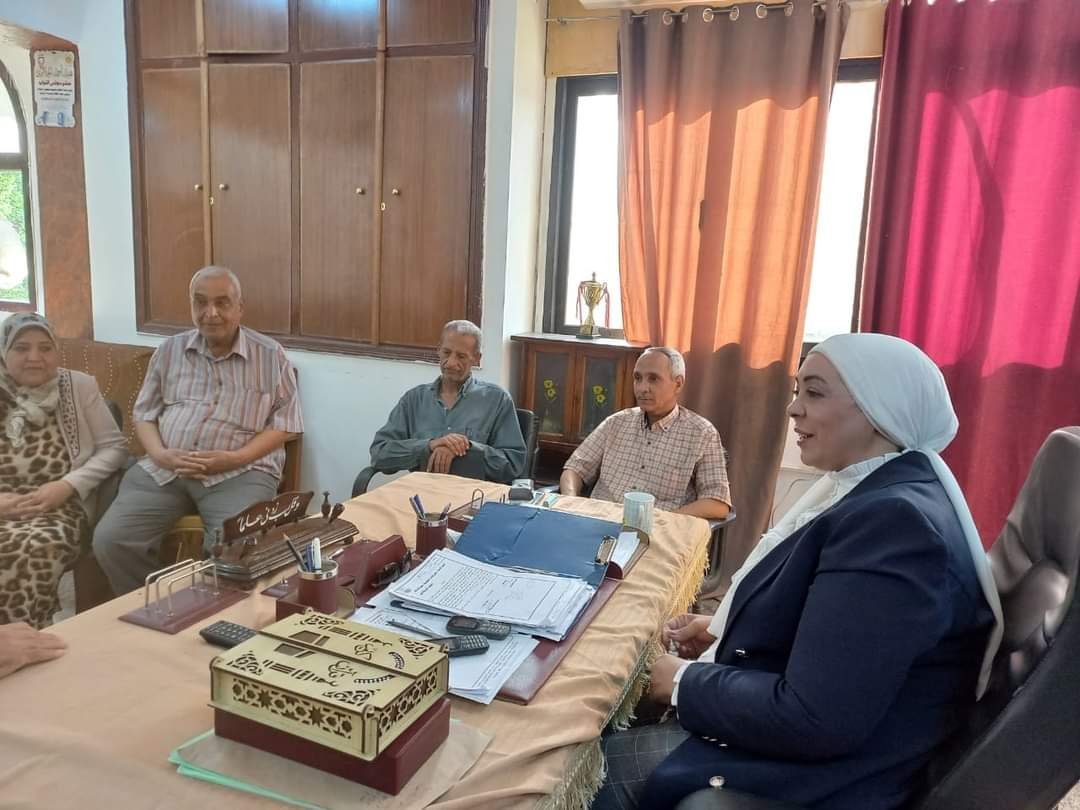 وفاء رشاد تعليم قنا