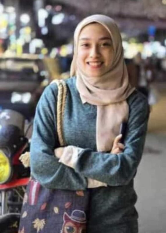 بسملة طالبة الثانوية العامة في نجع حمادي