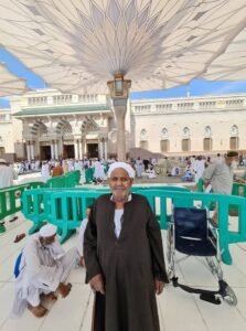 ابن قرية الشاورية في نجع حمادي