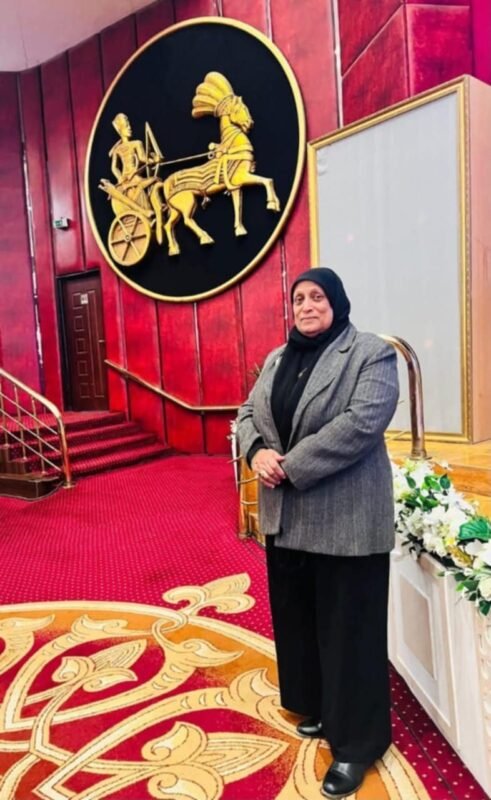 السيدة سناء بشاري والدة الشهيد أحمد عبد الفتاح