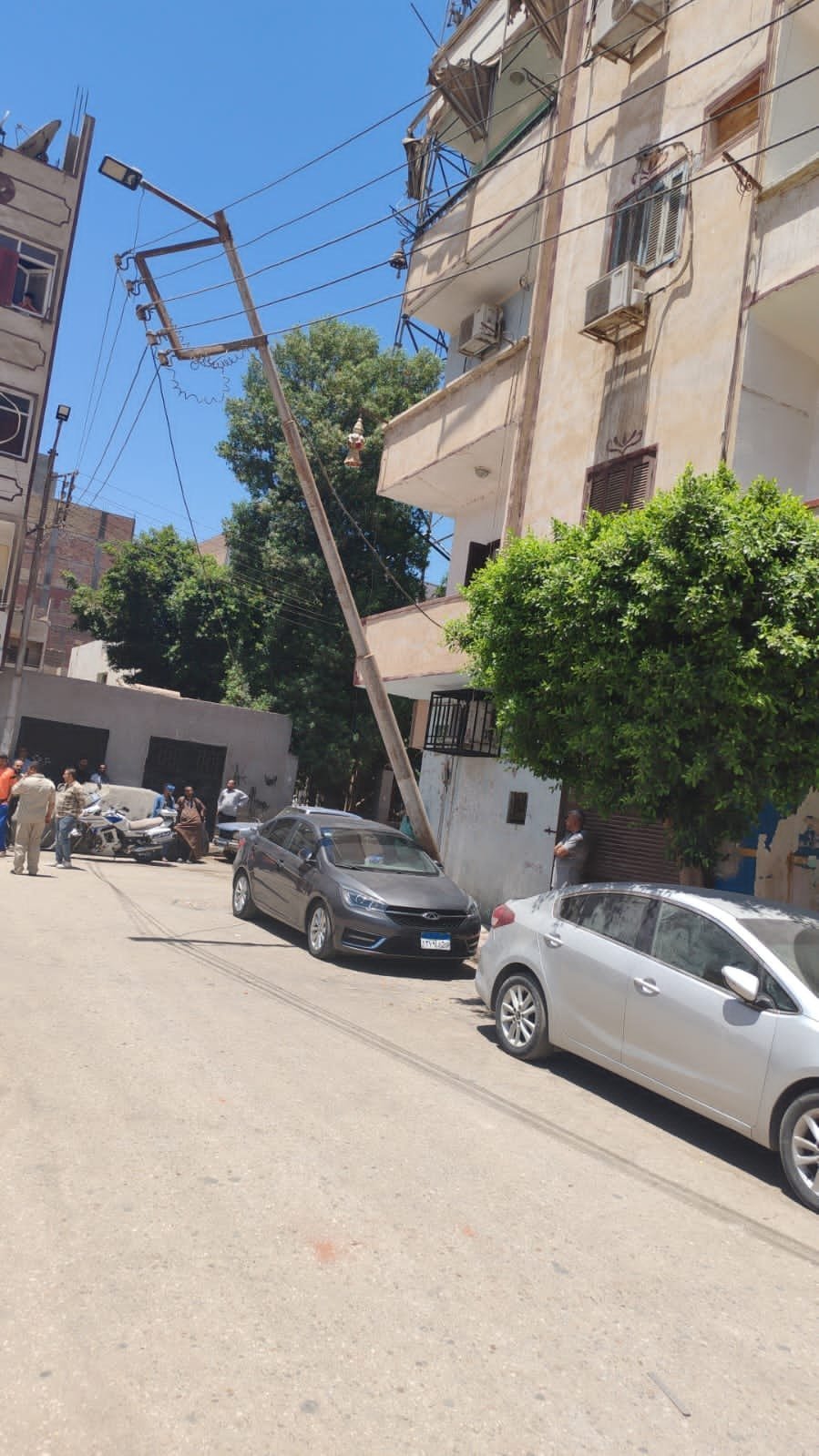 انهيار جدار في نجع حمادي