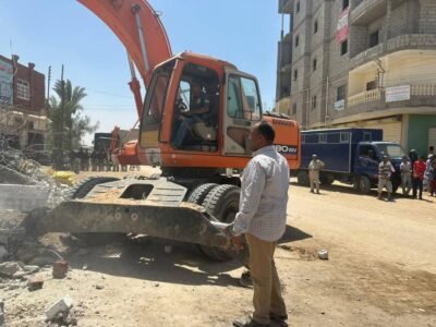 إزالة 10 حالات تعدٍ بالبناء المخالف