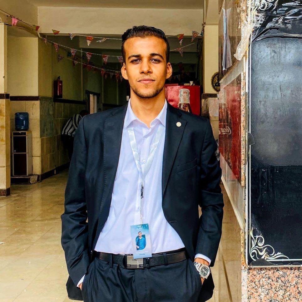 الطالب حسام الدين وقد عبدالمجيد