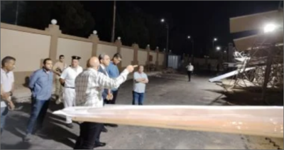 سقوط مظلة سيارات بموقف نجع حمادي الجديد