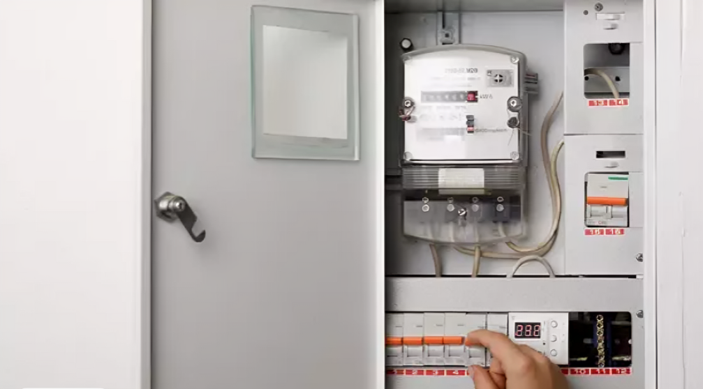 قطع الكهرباء