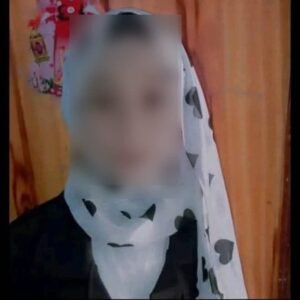 الطفلة سارة