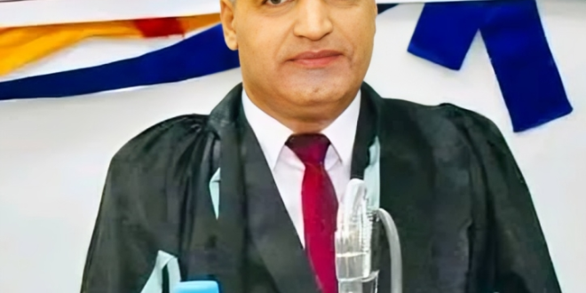 الدكتور حسين عبد الباسط
