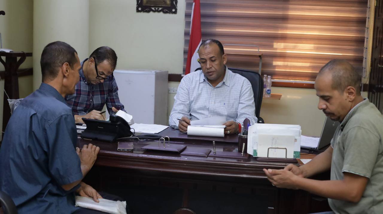 الأستاذ حسين الزمقان