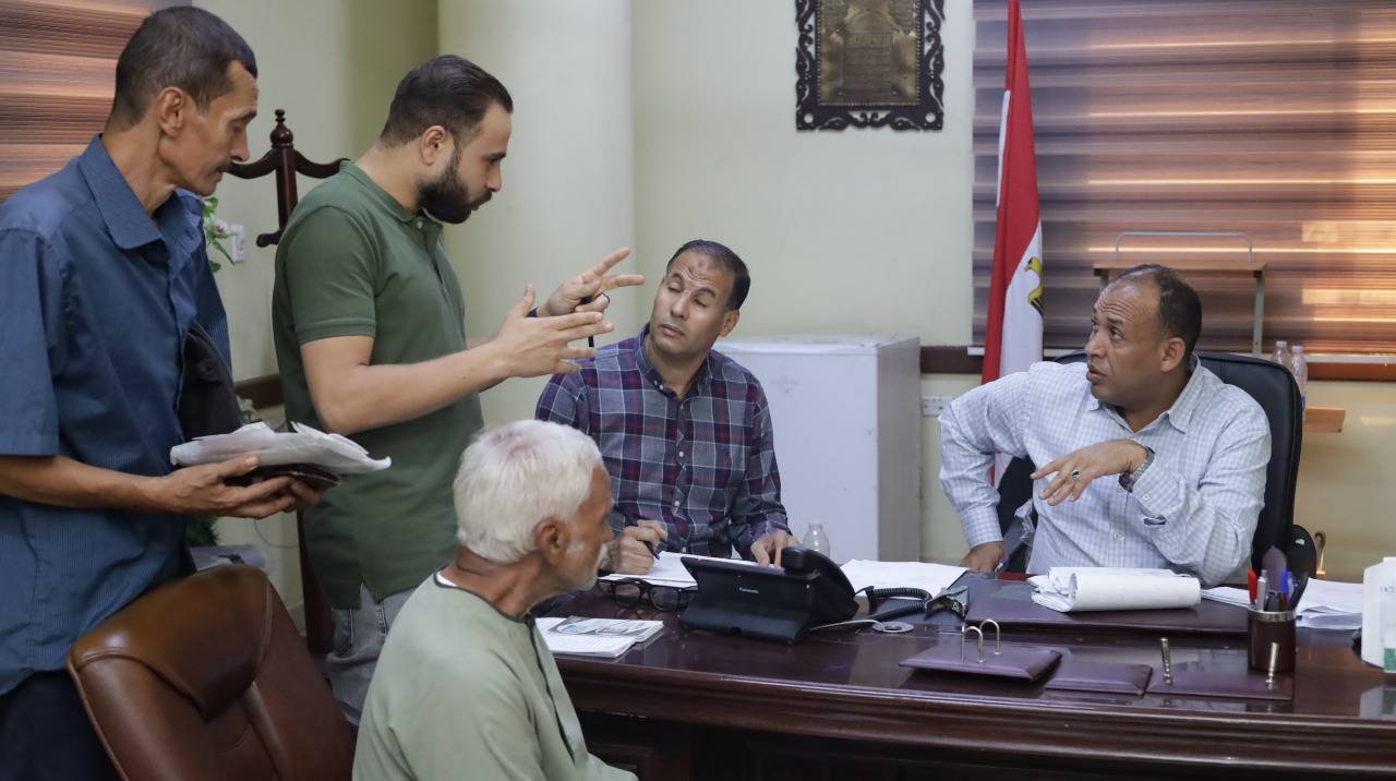 الأستاذ حسين الزمقان