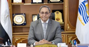 الدكتور خالد عبد الحليم محافظ قنا
