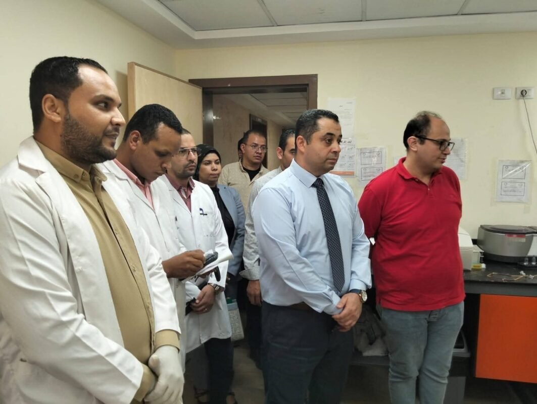 مساعد وزير الصحة يتفقد مستشفيات نجع حمادي وأبوتشت