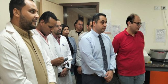 مساعد وزير الصحة يتفقد مستشفيات نجع حمادي وأبوتشت