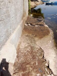 رصد مخالفة بيئية بنجع حمادي