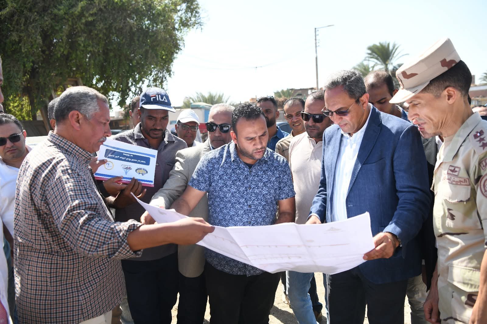 محافظ قنا يتابع معدلات إنجاز كوبري أبو شوشة