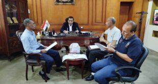 نائب محافظ قنا يبحث تطوير منظومة التدريب