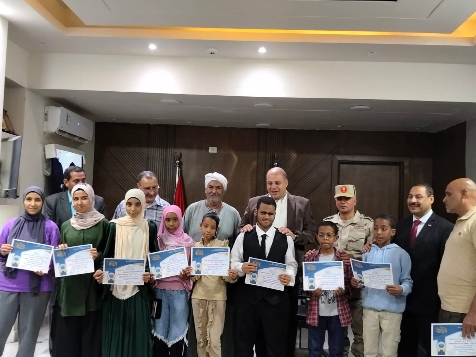 وكيل تعليم قنا يكرم الفائزين في مسابقة القرآن الكريم