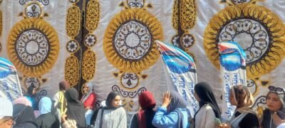 طوابير نسائية أمام لجنة المعهد الديني بقنا